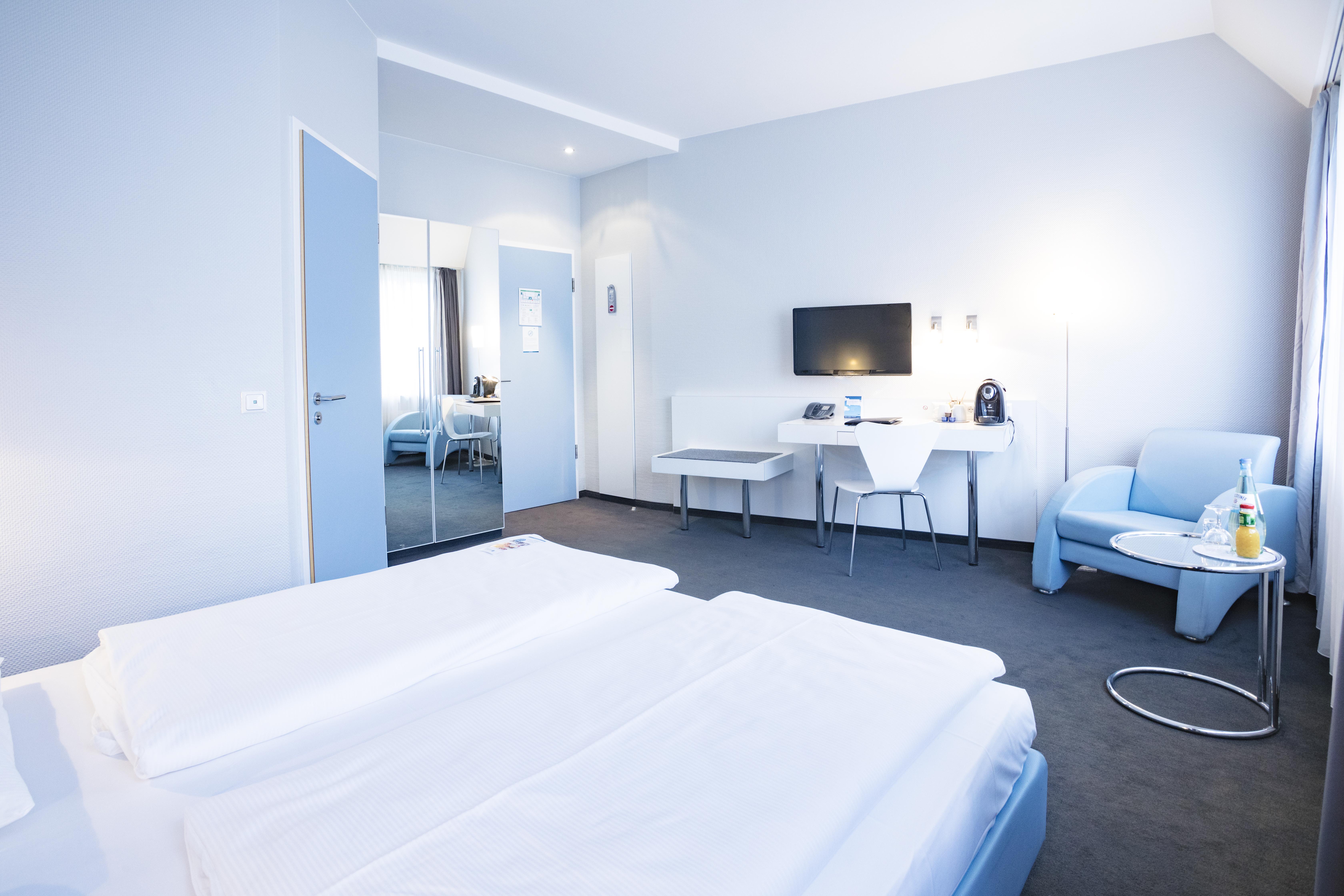 Garner Hotel Berlin - Checkpoint Charlie By Ihg Bagian luar foto