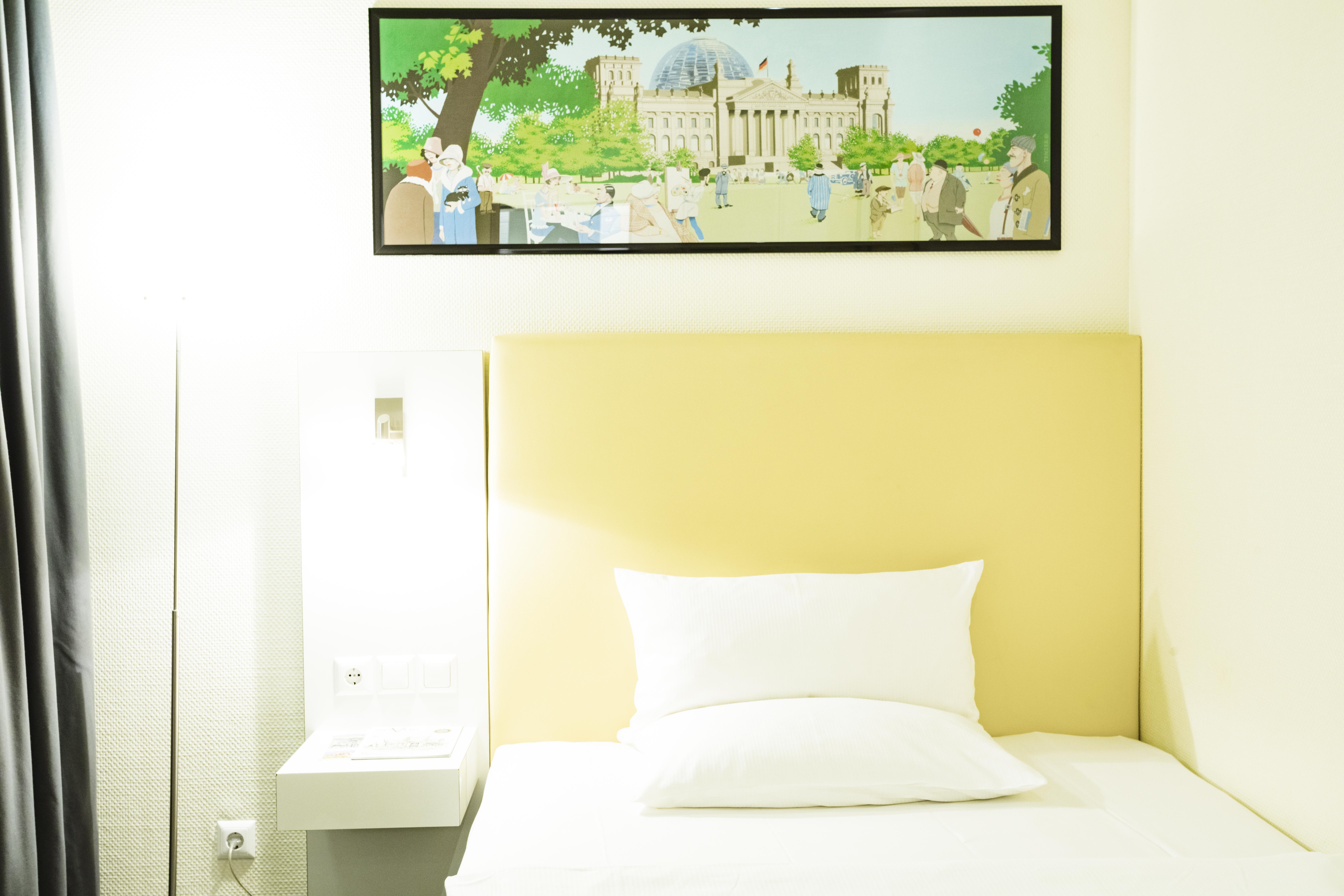 Garner Hotel Berlin - Checkpoint Charlie By Ihg Bagian luar foto