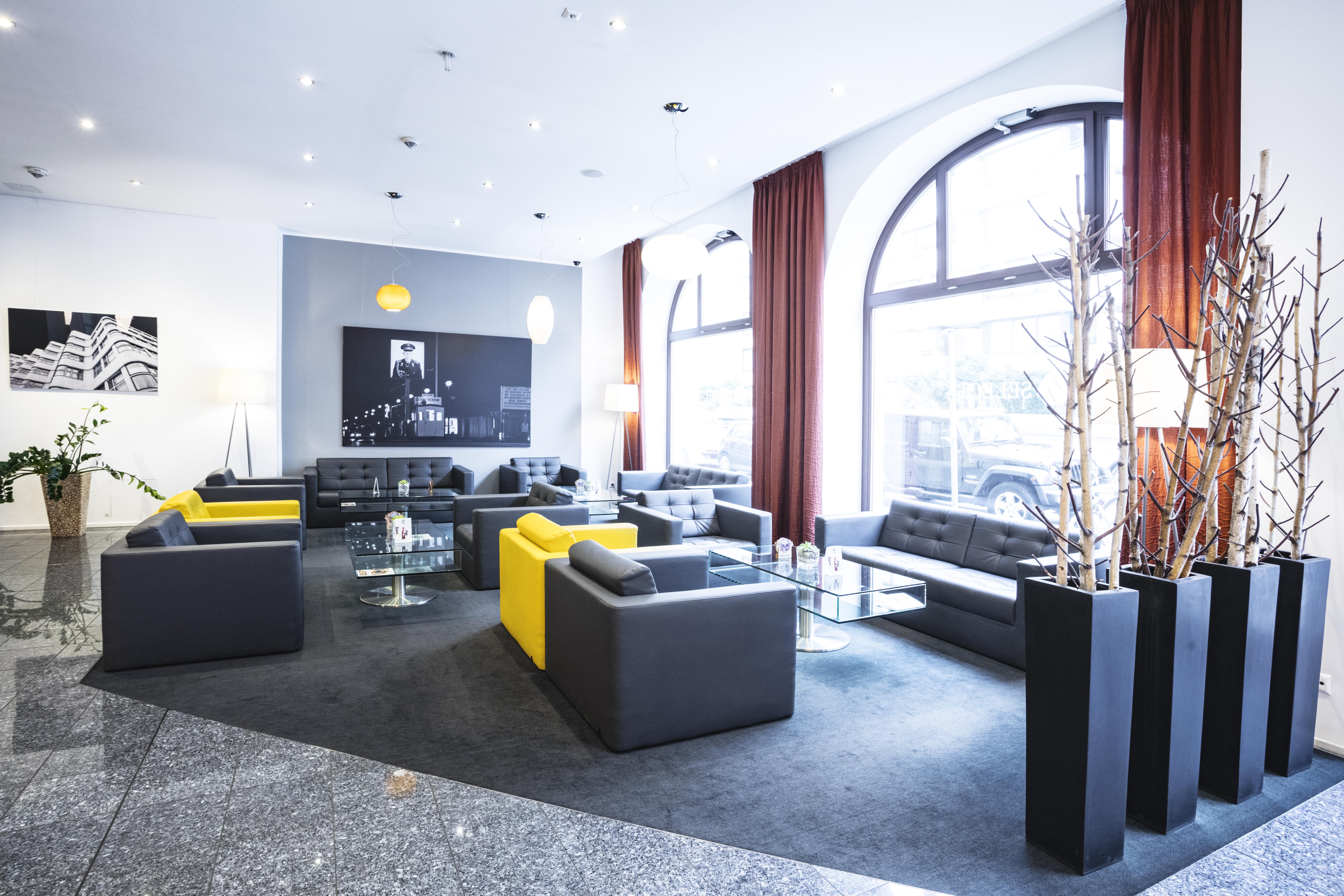 Garner Hotel Berlin - Checkpoint Charlie By Ihg Bagian luar foto