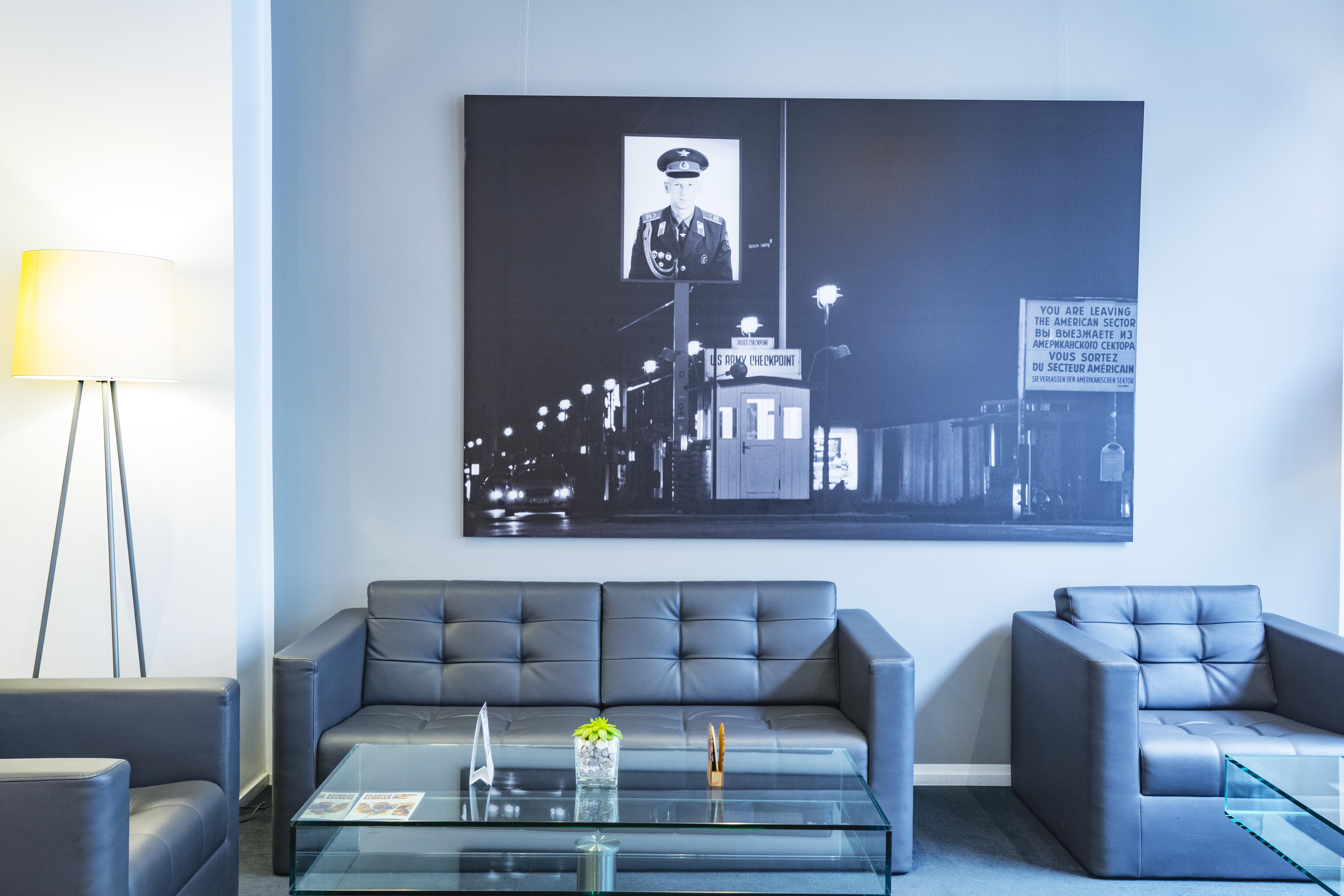 Garner Hotel Berlin - Checkpoint Charlie By Ihg Bagian luar foto