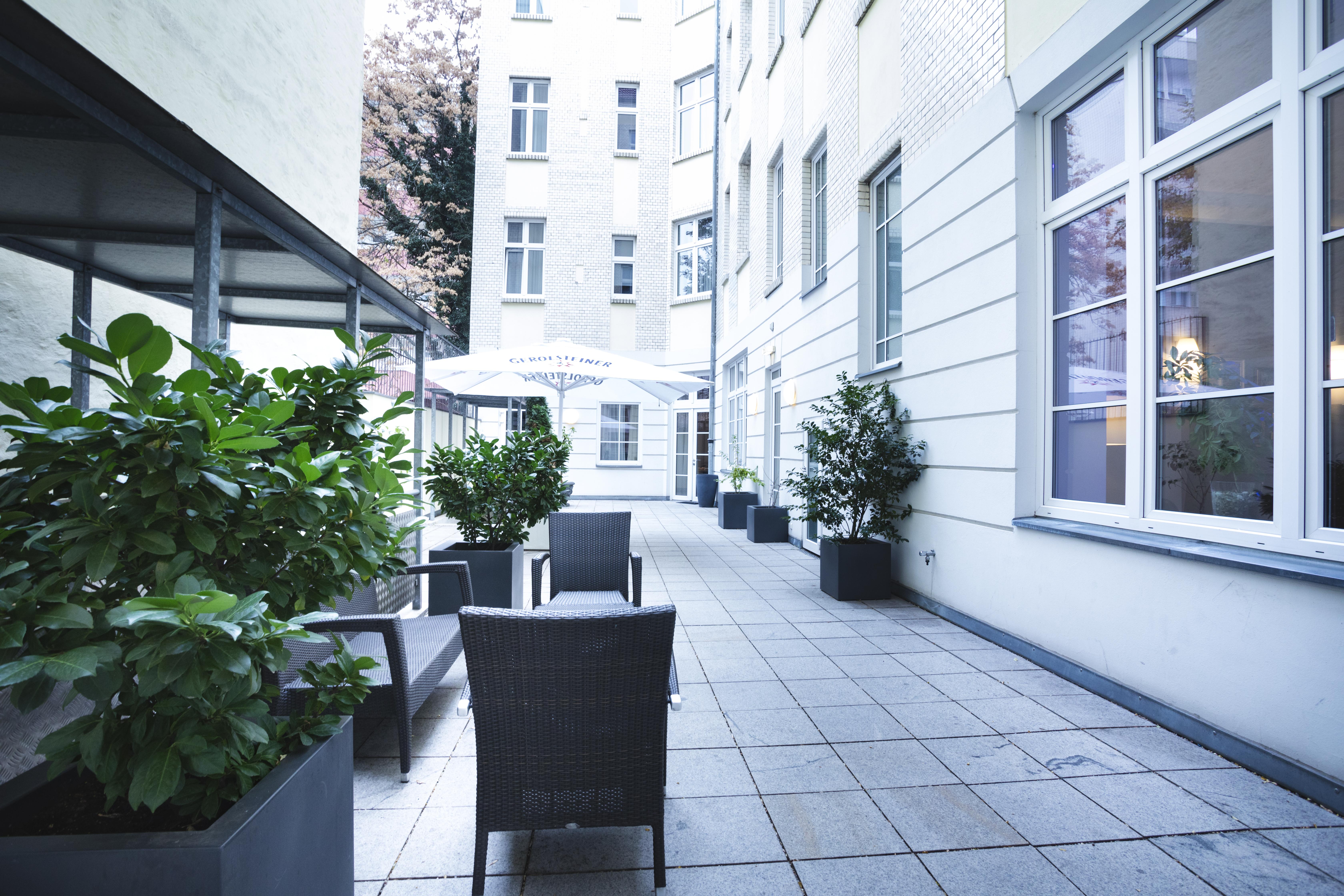 Garner Hotel Berlin - Checkpoint Charlie By Ihg Bagian luar foto