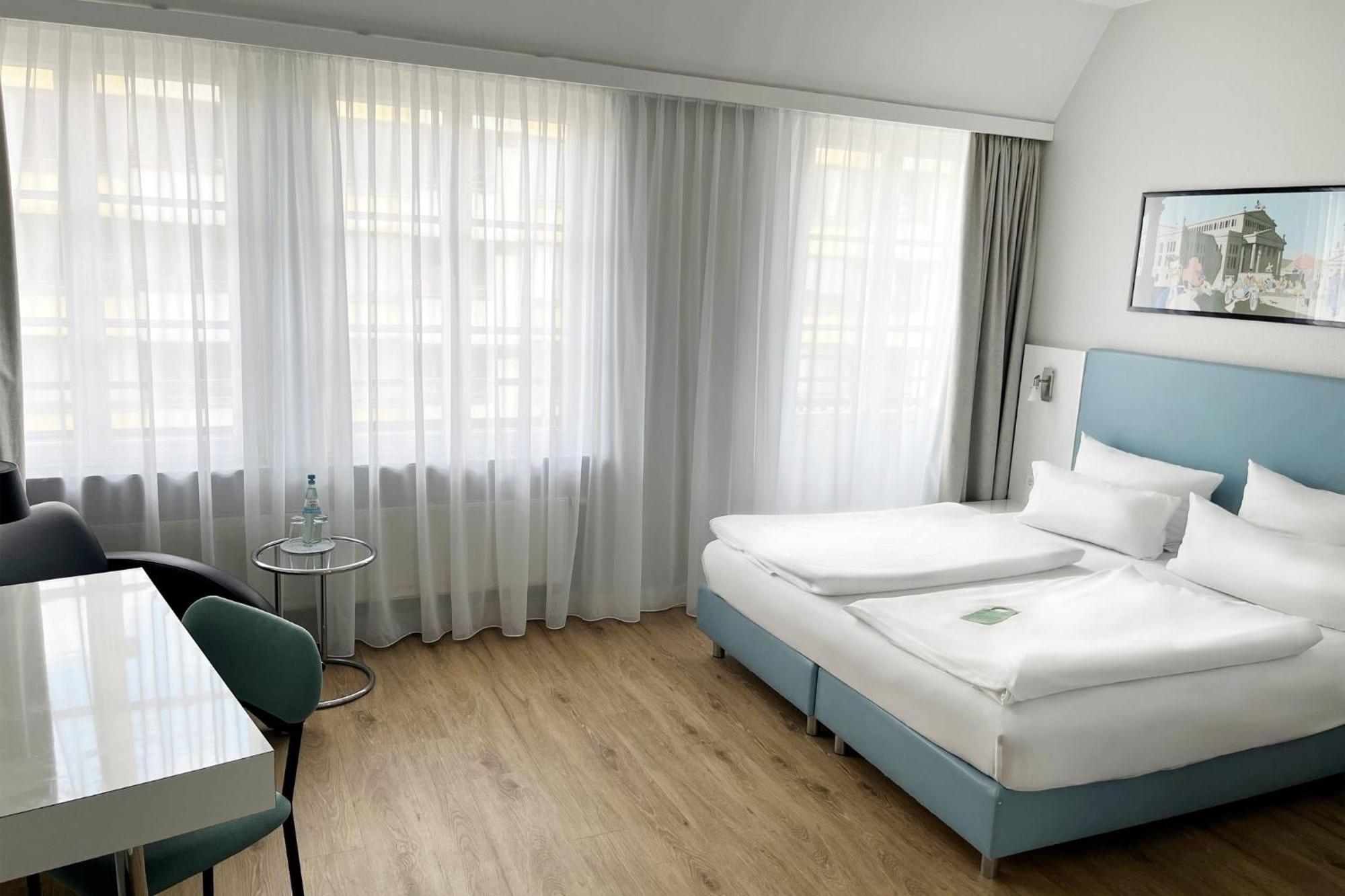 Garner Hotel Berlin - Checkpoint Charlie By Ihg Bagian luar foto