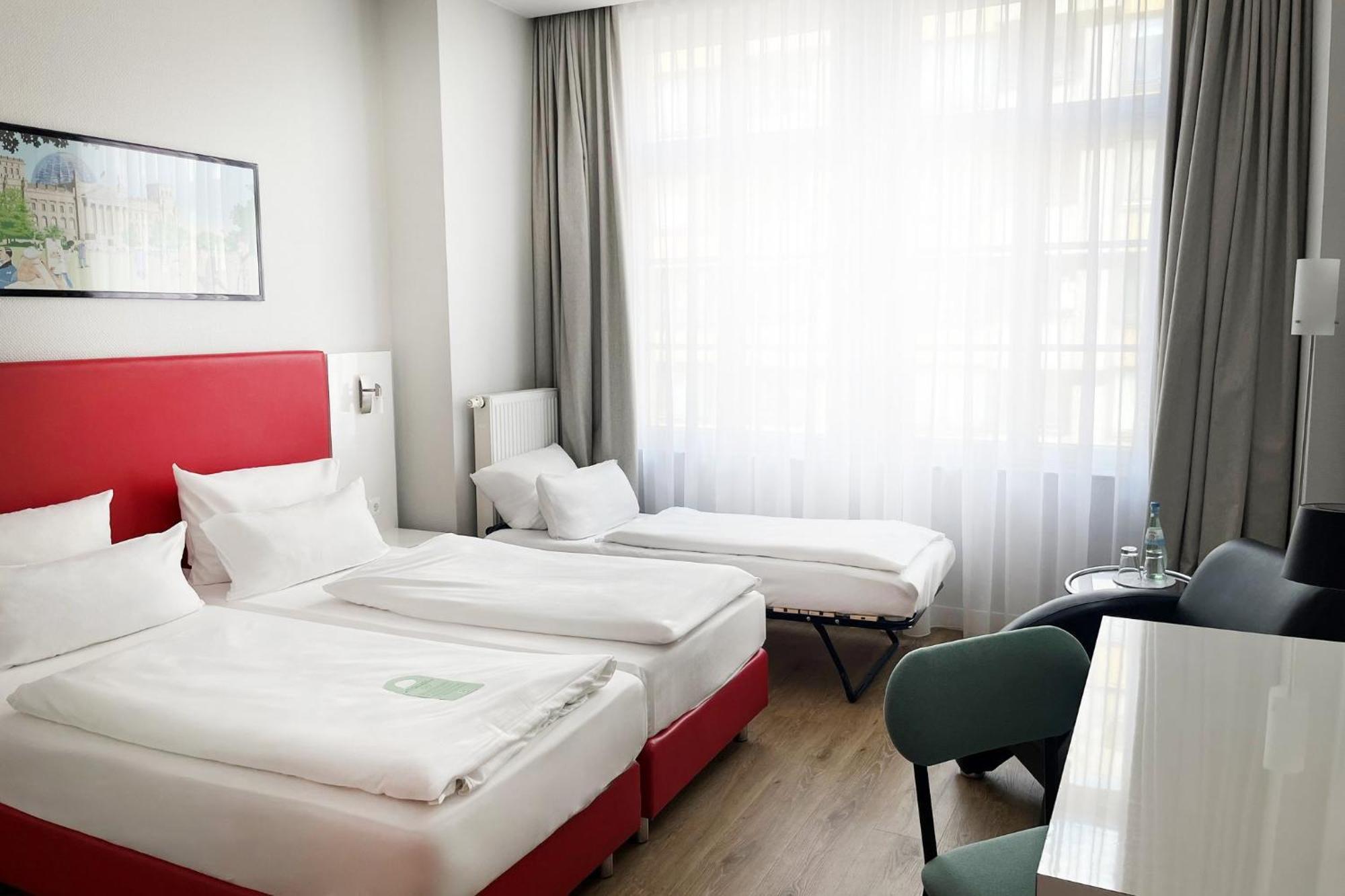 Garner Hotel Berlin - Checkpoint Charlie By Ihg Bagian luar foto